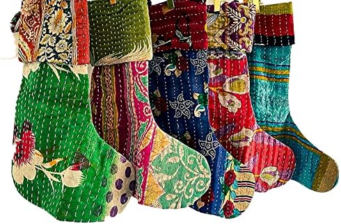 Vidhan platna prodavnica Handmade Kantha Patchwork Božićne čarape, Boho dekor šarene vintage tkanine X-mas čarapa Reciklirana boemska